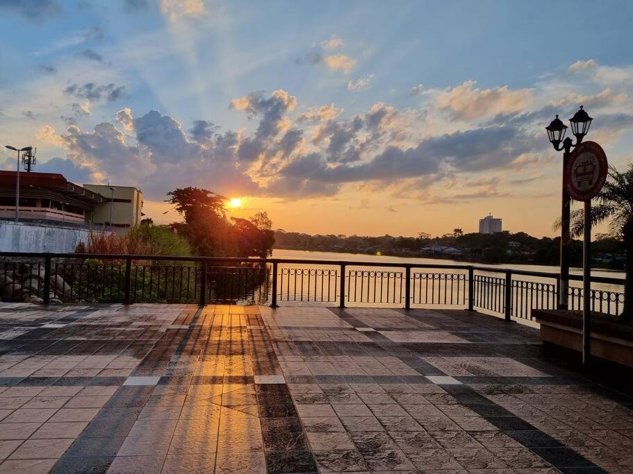 Kenyalang Riverine Emerald 12 Homestay Kuching Exterior photo